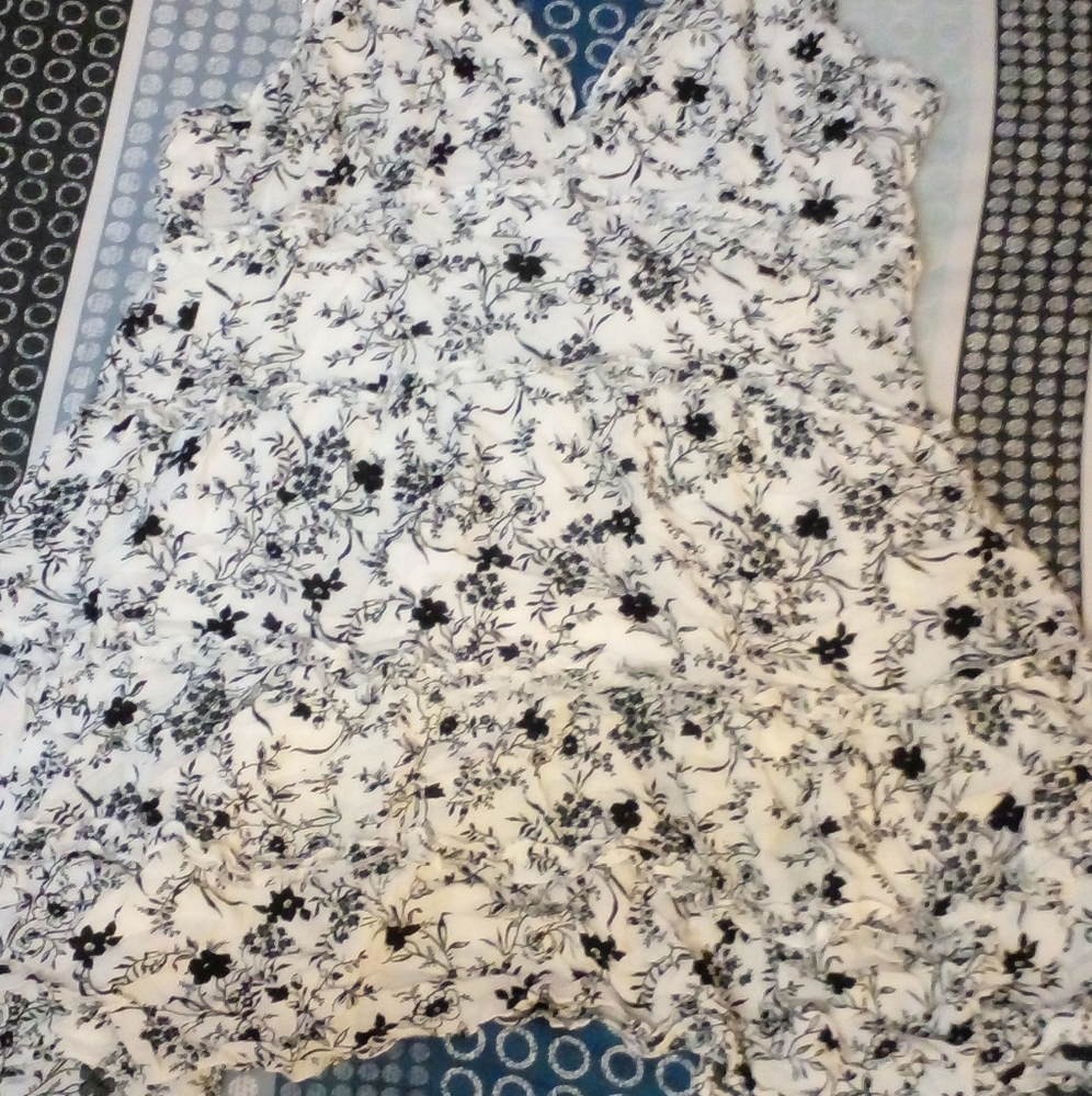 Mini ruffle dress